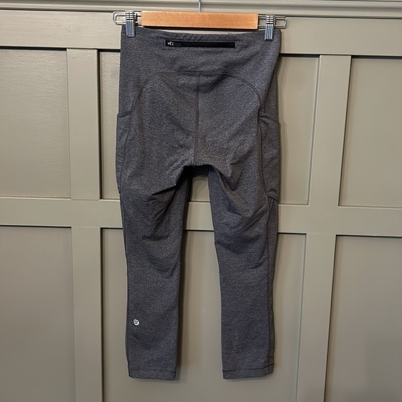 Lululemon Speed Up Crop Heathered Black 21" Inseam Running Leggings Size 4 - Picture 11 of 15